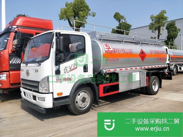 安徽出售二手解放8噸油罐車濰柴140馬力發(fā)動機