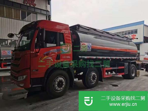 廣東出售二手解放小三軸油罐車