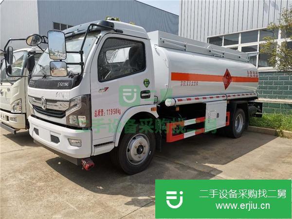貴州出售二手8.6立方帶戶帶牌油罐車