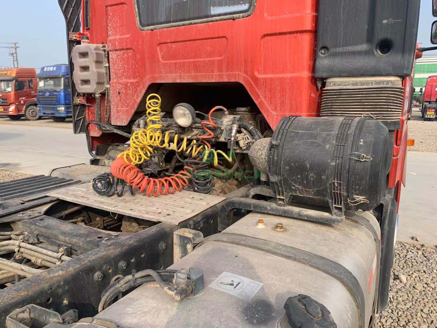 出售一臺18年7月的解放J6p質惠版牽引車
