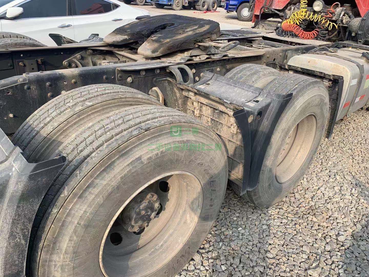 出售一臺18年7月的解放J6p質惠版牽引車