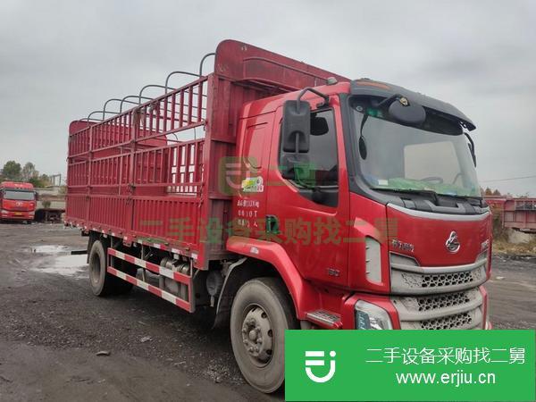 河北出售二手乘龍6.8米貨車，6缸8速180馬力，車況原版