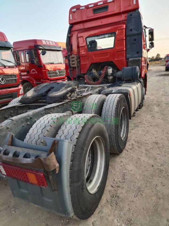 出售二手的長春解放牽引車，460馬力
