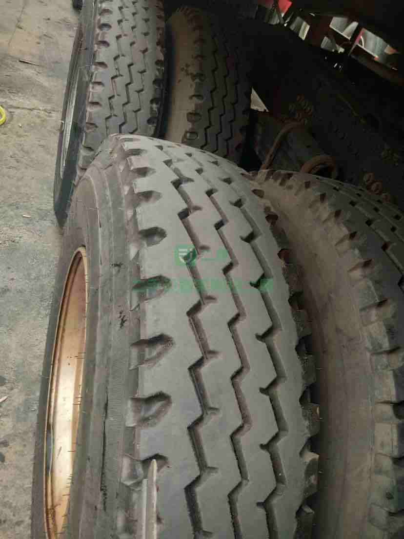出售一年三個(gè)月勾六420牽引車，帶十一米金航掛，車況精品