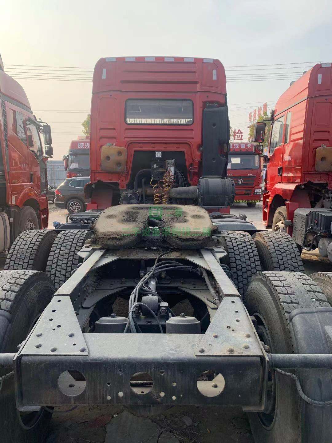 出售一臺德龍新M3000牽引車 430馬力