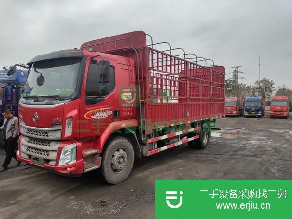 河北出售二手乘龍6.8米貨車，6缸8速180馬力，車況原版