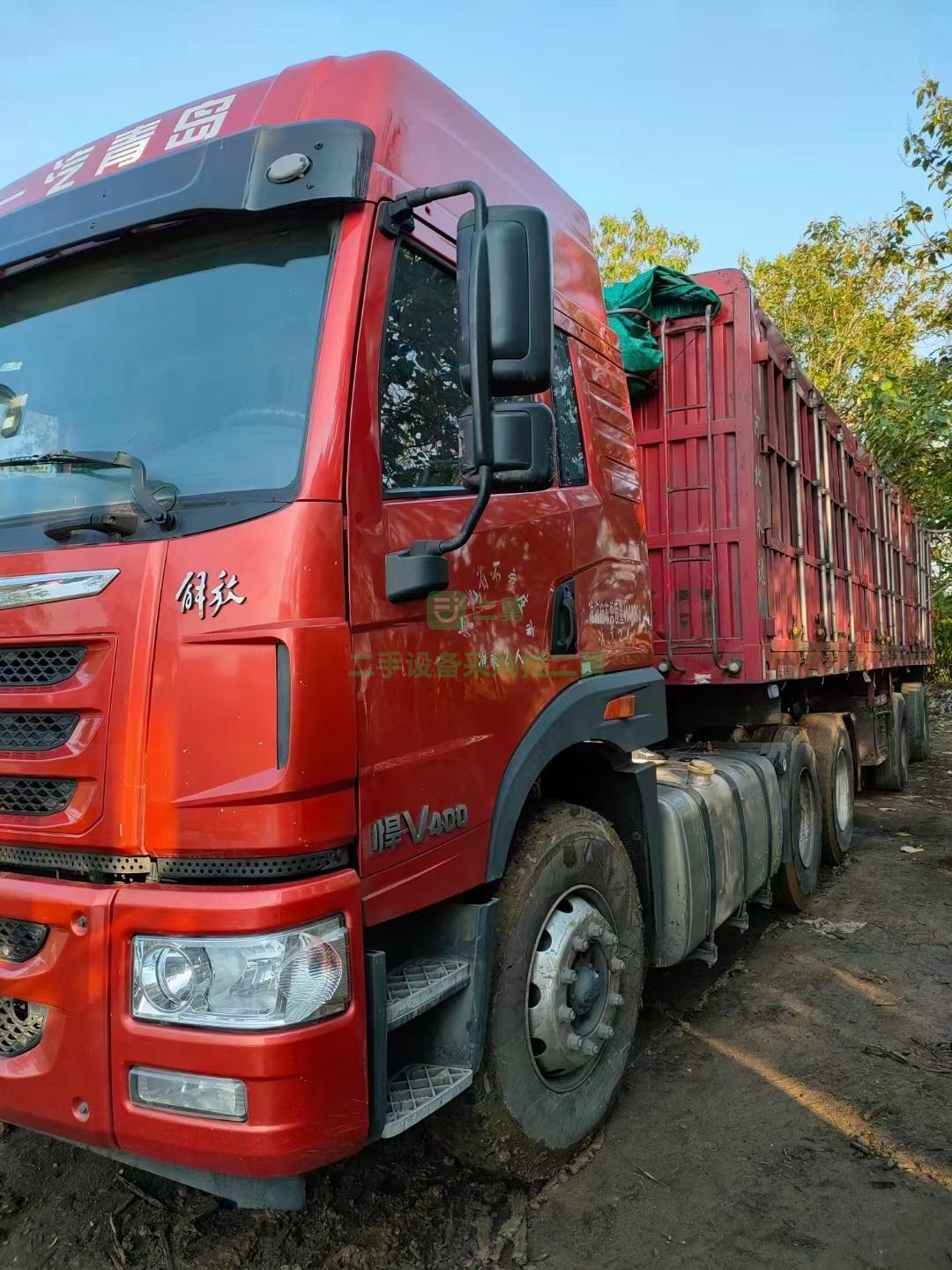 出售一臺2年3個月整捍衛400馬力牽引車，帶11米半掛車