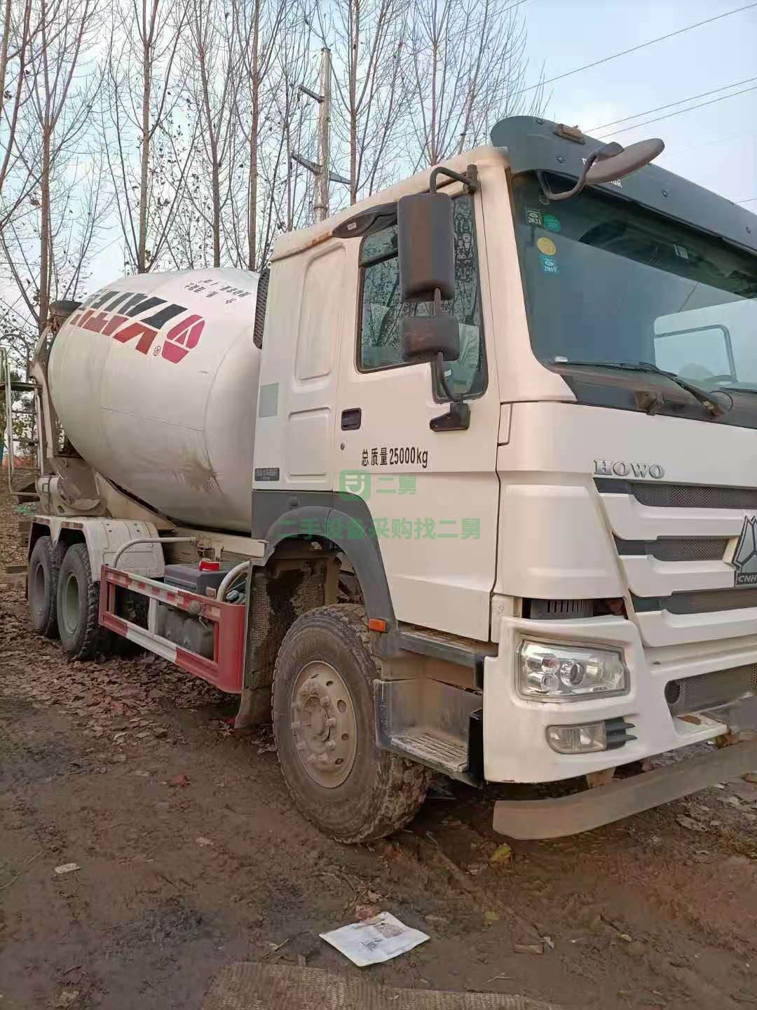 出售一臺18年豪沃國五排放攪拌車，亞特上裝，大14拉16方