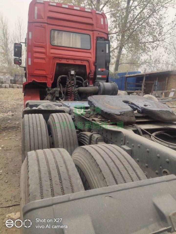 出售17年的國五德龍新M3000牽引車