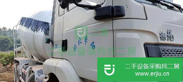 湖北出售二手輕量化德龍攪拌車12方無事故