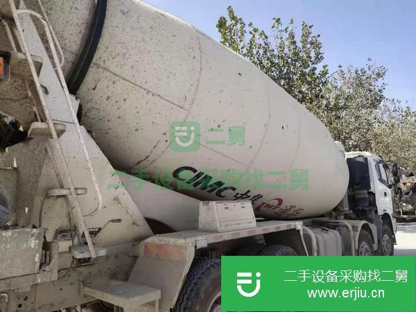 江蘇出售二手歐曼國五排放攪拌車22方濰柴375動(dòng)力