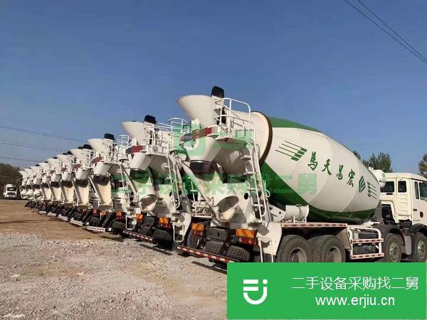河北出售二手豪沃12方340馬力國五攪拌罐車