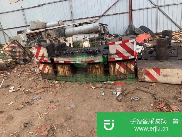 上海出售二手06年德馬格100噸汽車吊手續齊全，可以過戶