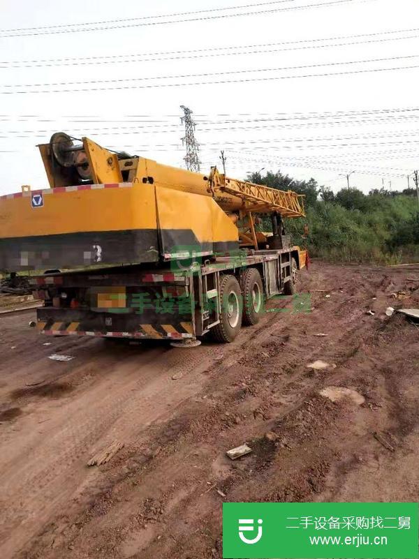 重慶出售二手徐工20B.5國(guó)三吊車(chē)
