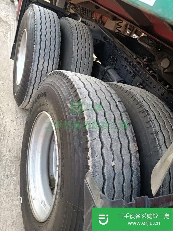 河北出售二手全保險解放牽引車，400馬力車況精品。