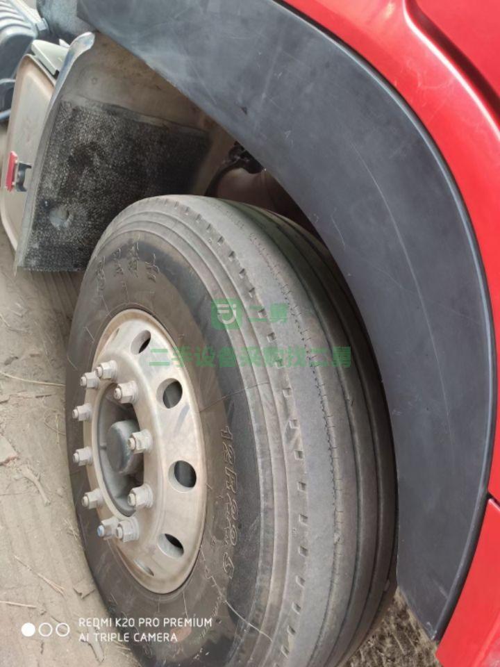 出售19年的東風天龍LV450馬力牽引車