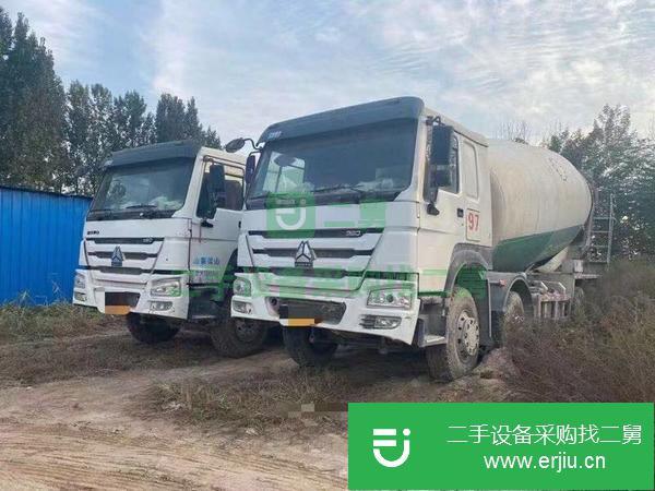 山東出售二手豪沃大十二方國五攪拌車