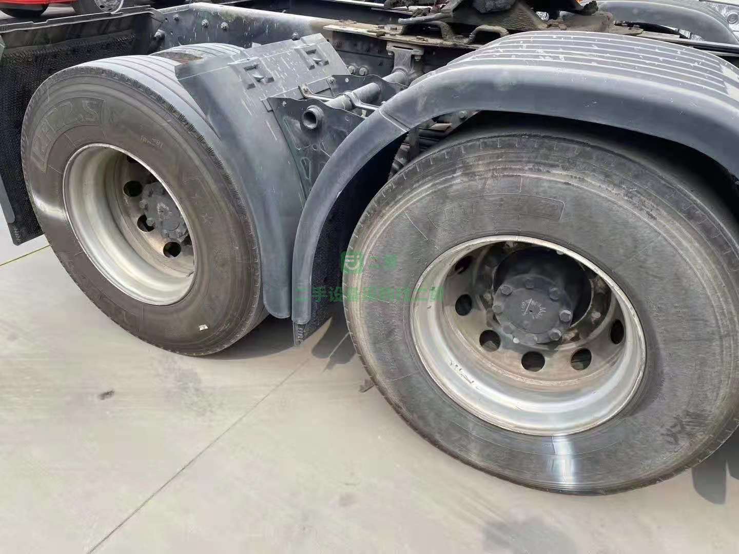 急售一臺本地一手車19年3月上戶，東風天龍旗艦KX牽引車