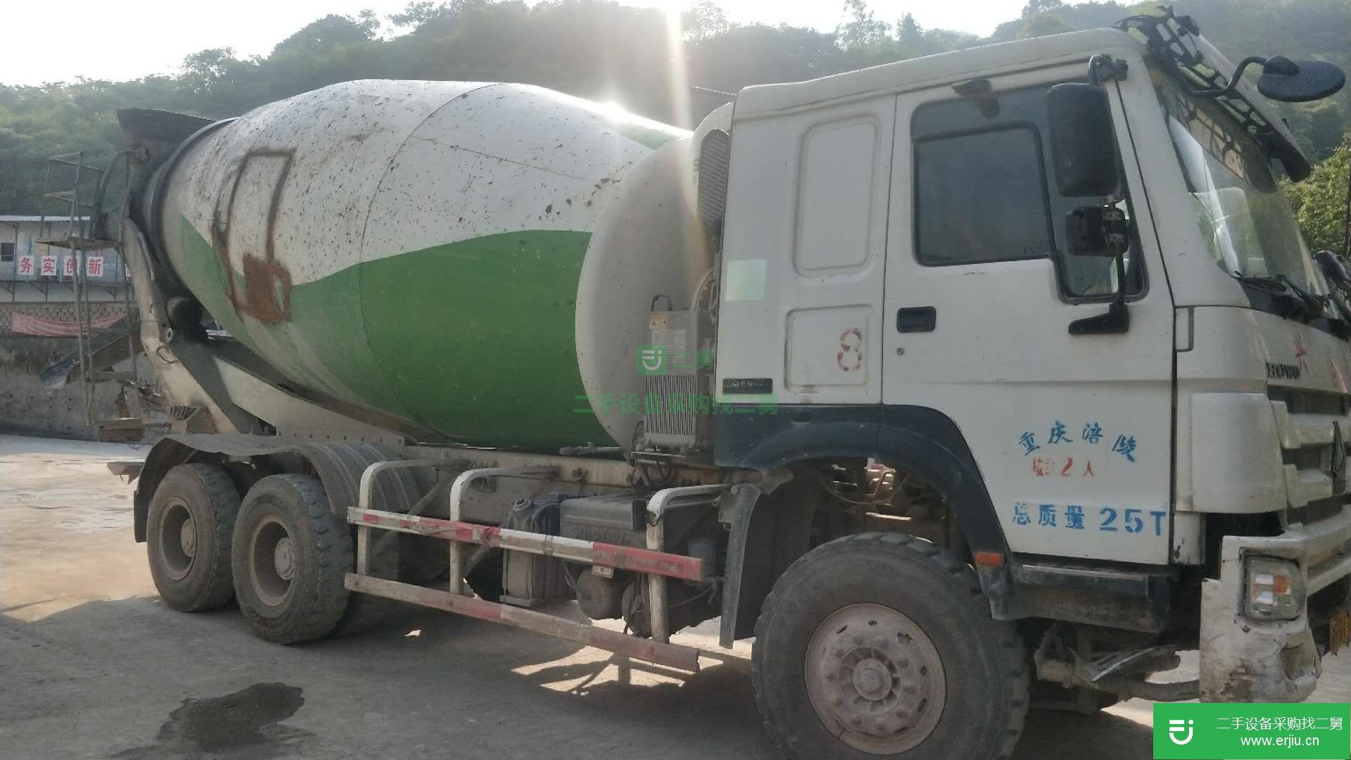重慶出售二手重汽豪沃380馬力攪拌車