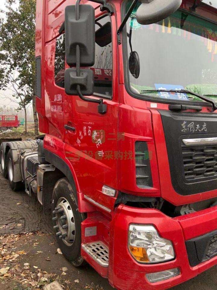 出售19年的東風(fēng)天龍VL450牽引車