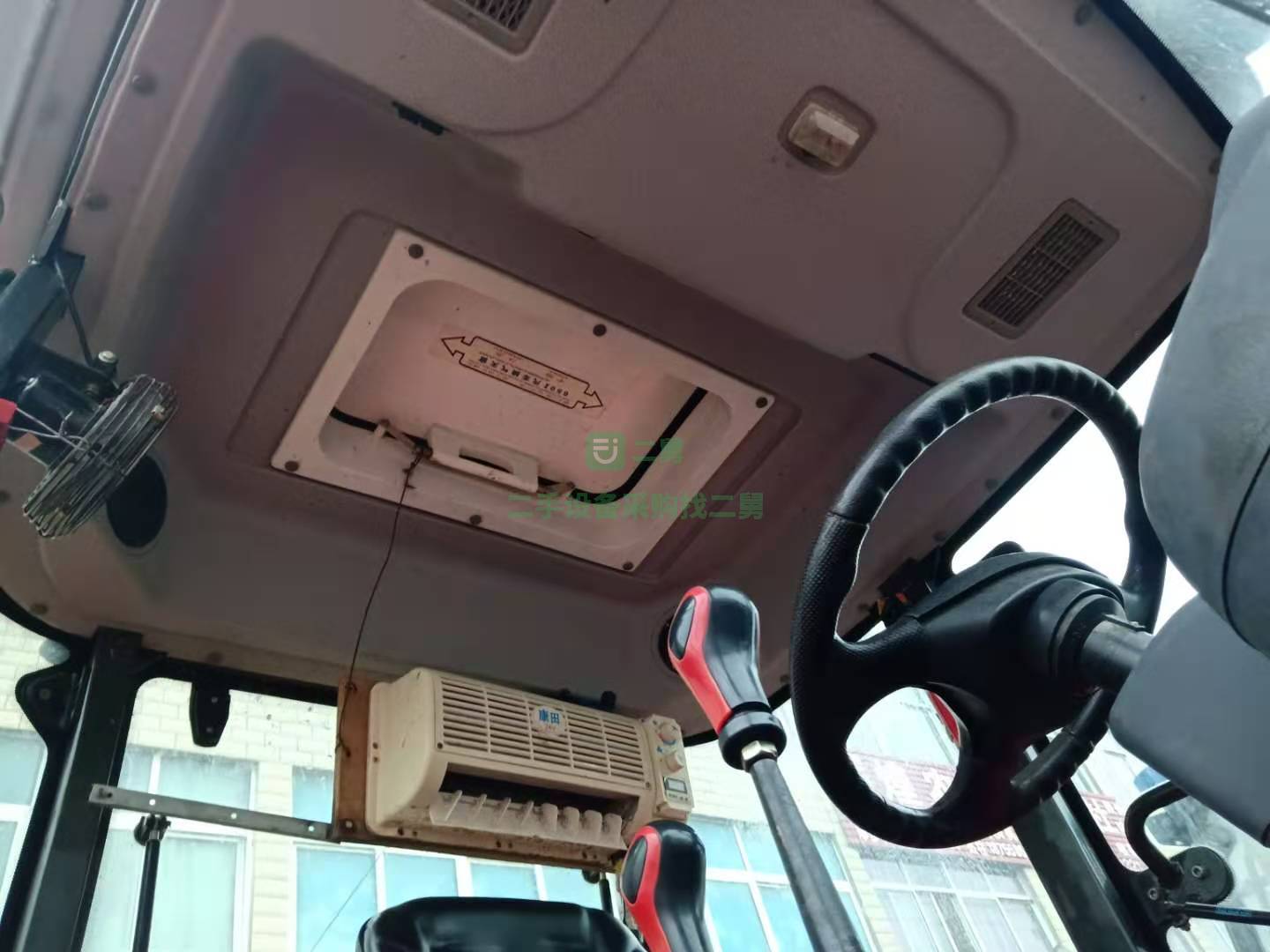 出售一臺世紀紅1504型號拖拉機，價格不高