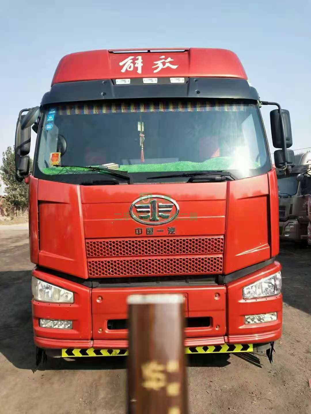 出售16年12月解放J6P牽引車，420雙驅(qū)寒區(qū)版