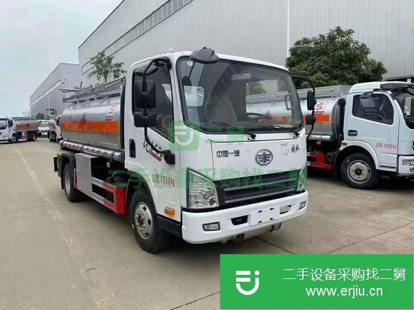 湖北出售二手一汽解放5噸油罐車