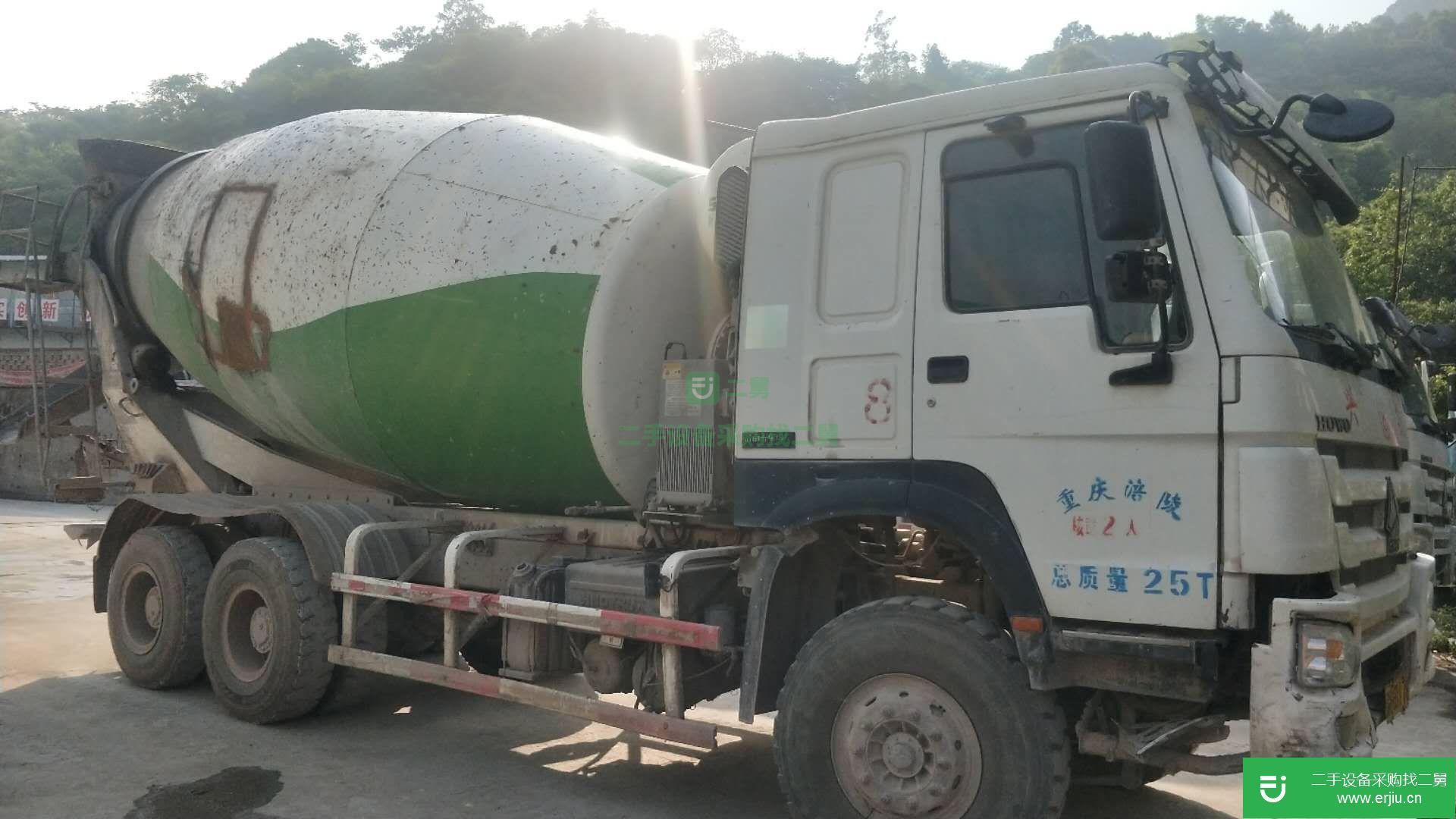 重慶出售二手重汽豪沃380馬力攪拌車