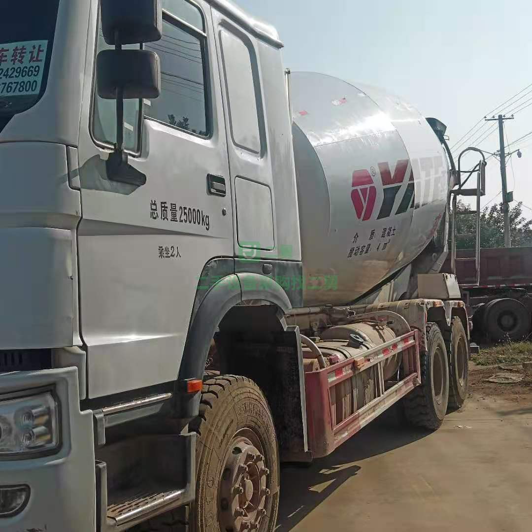 出售一臺18年國五排放大14方攪拌車，亞特上裝