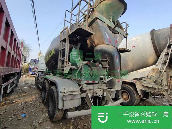 四川出售二手德龍12方輕量化攪拌罐車