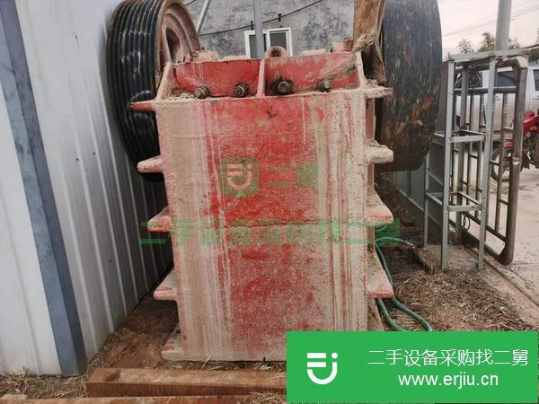 山東出售二手鑄鋼69鄂式破碎機