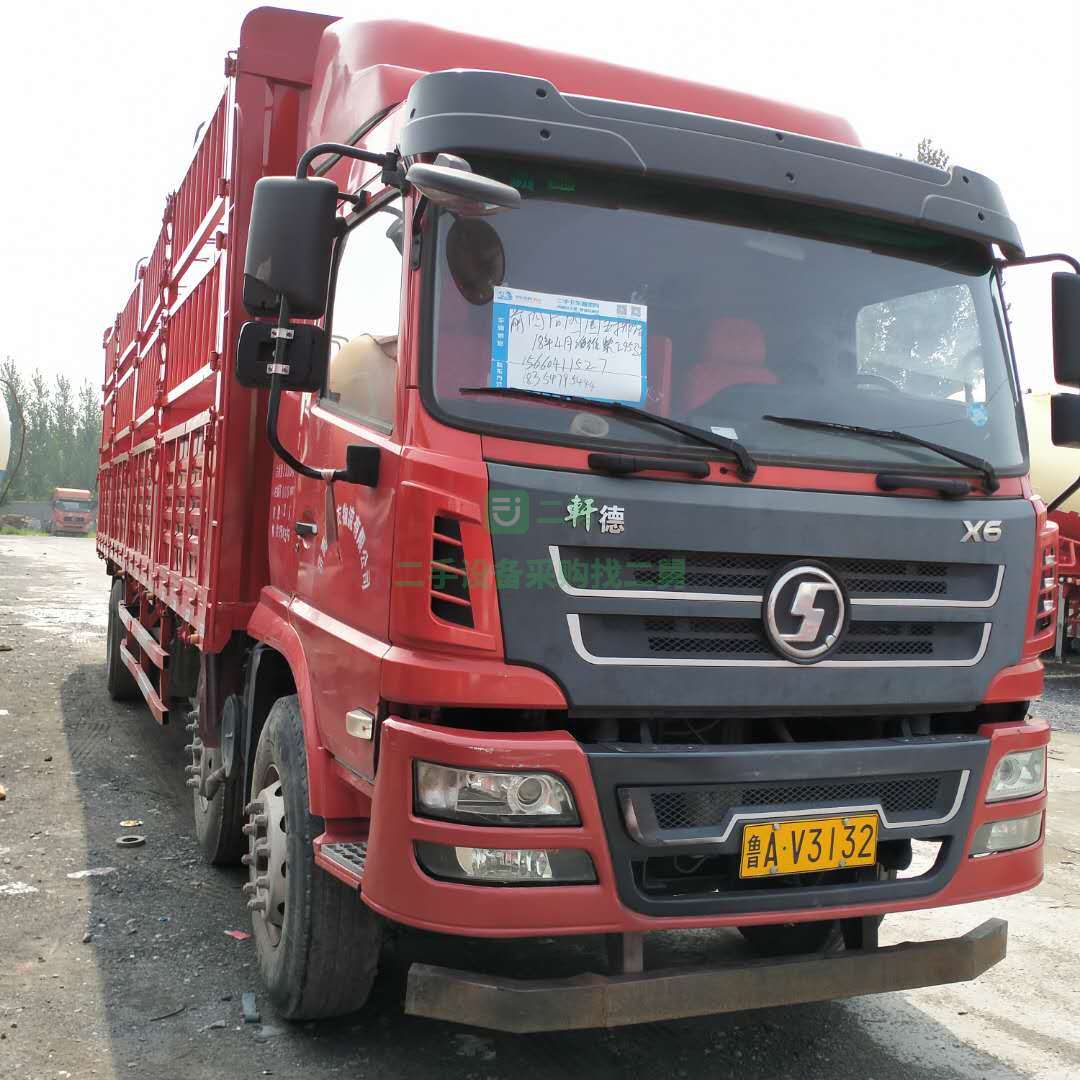 出售二手解放9.6米前四后四高欄貨車