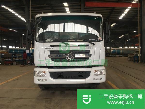 湖南出售二手東風12噸油罐車康明斯180馬力發動機