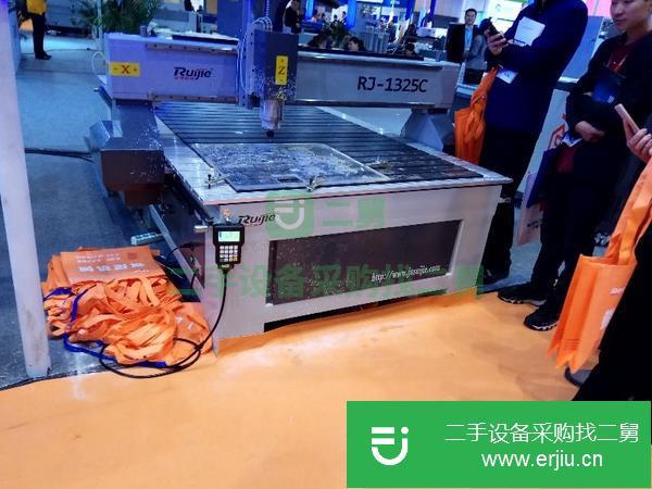 浙江出售二手9成新數(shù)控雕刻機(jī)