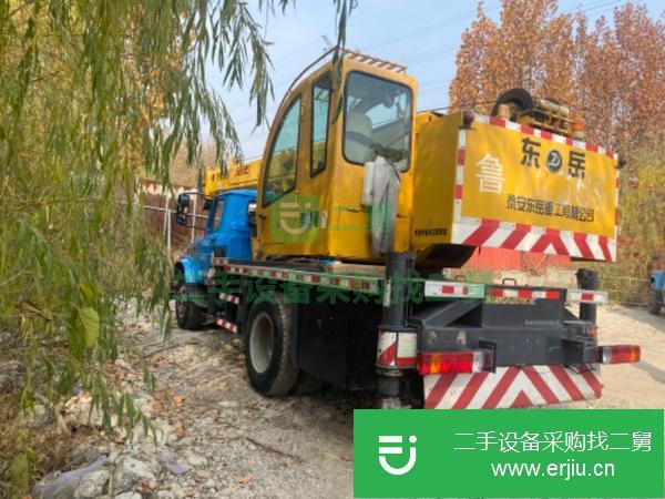 天津出售二手15年7月泰安四節(jié)八噸汽車吊手續(xù)齊全