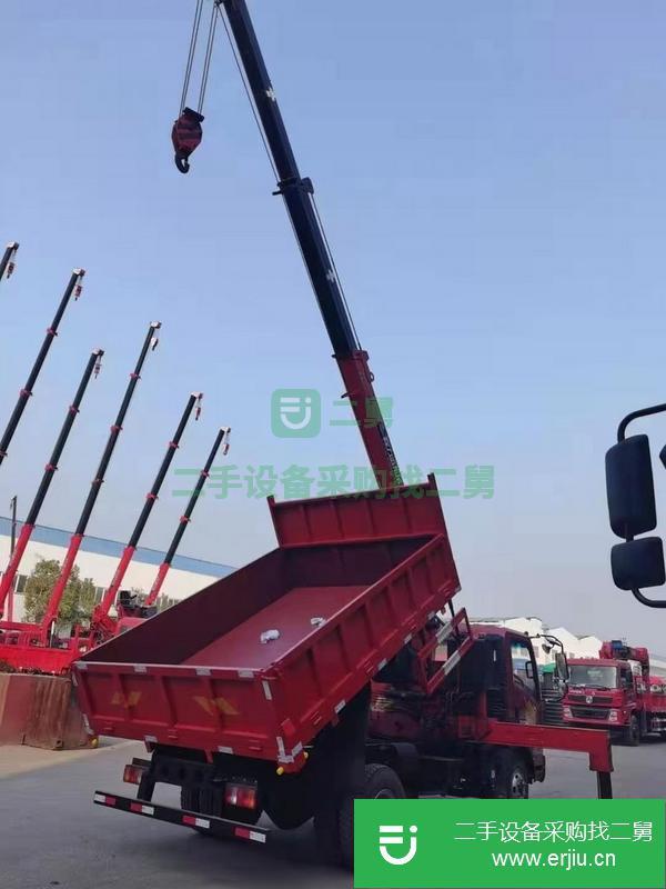 山西出售二手藍牌5噸隨車吊貨箱3.3米，配5噸吊機