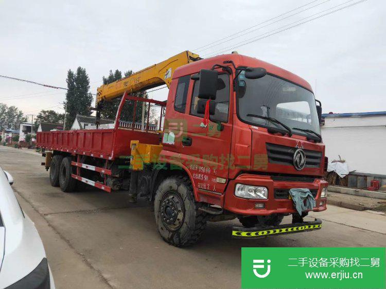 湖北出售二手東風隨車吊240馬力