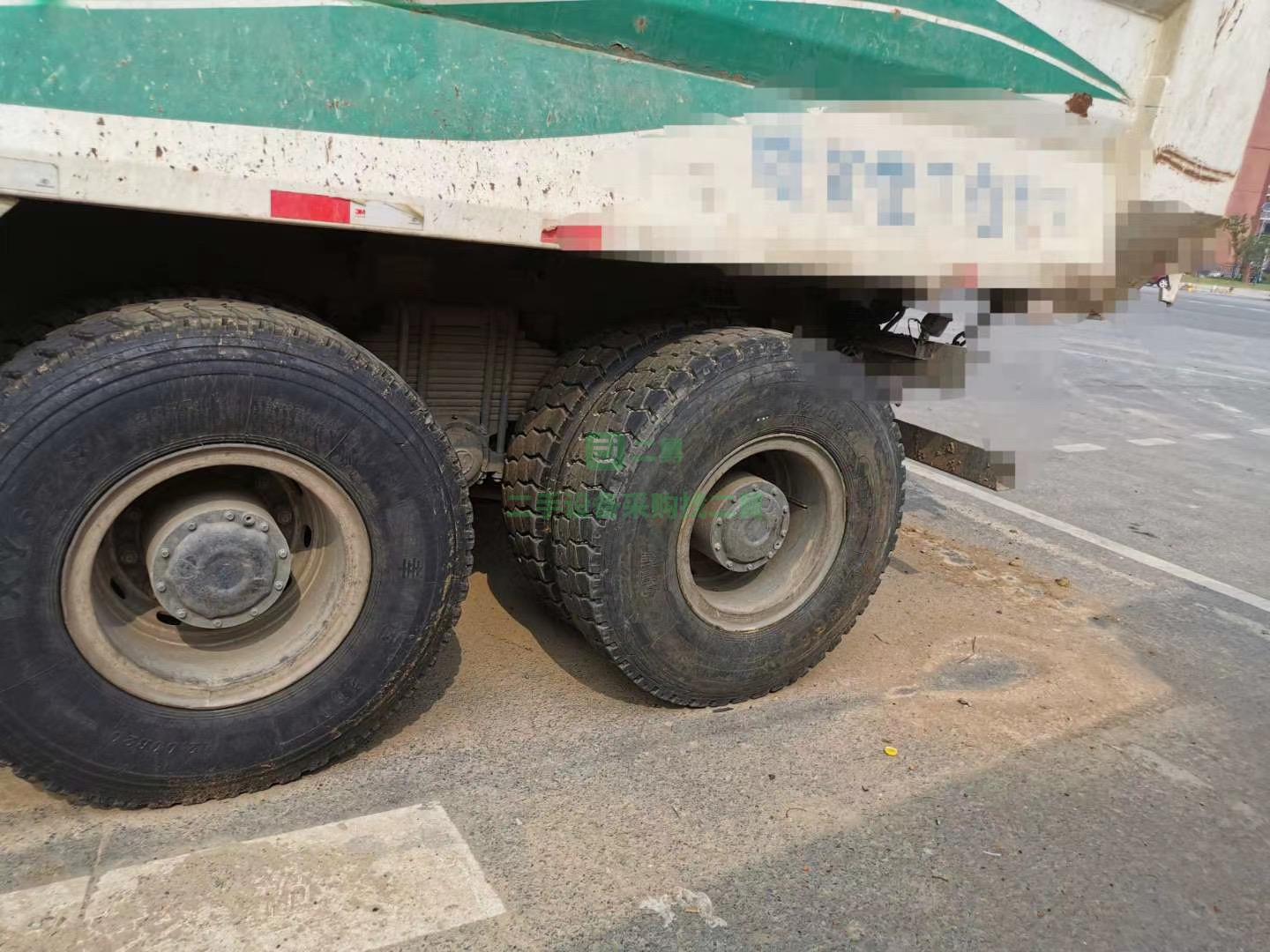 出售2015年5月的德龍F3000自卸車，6米，國四
