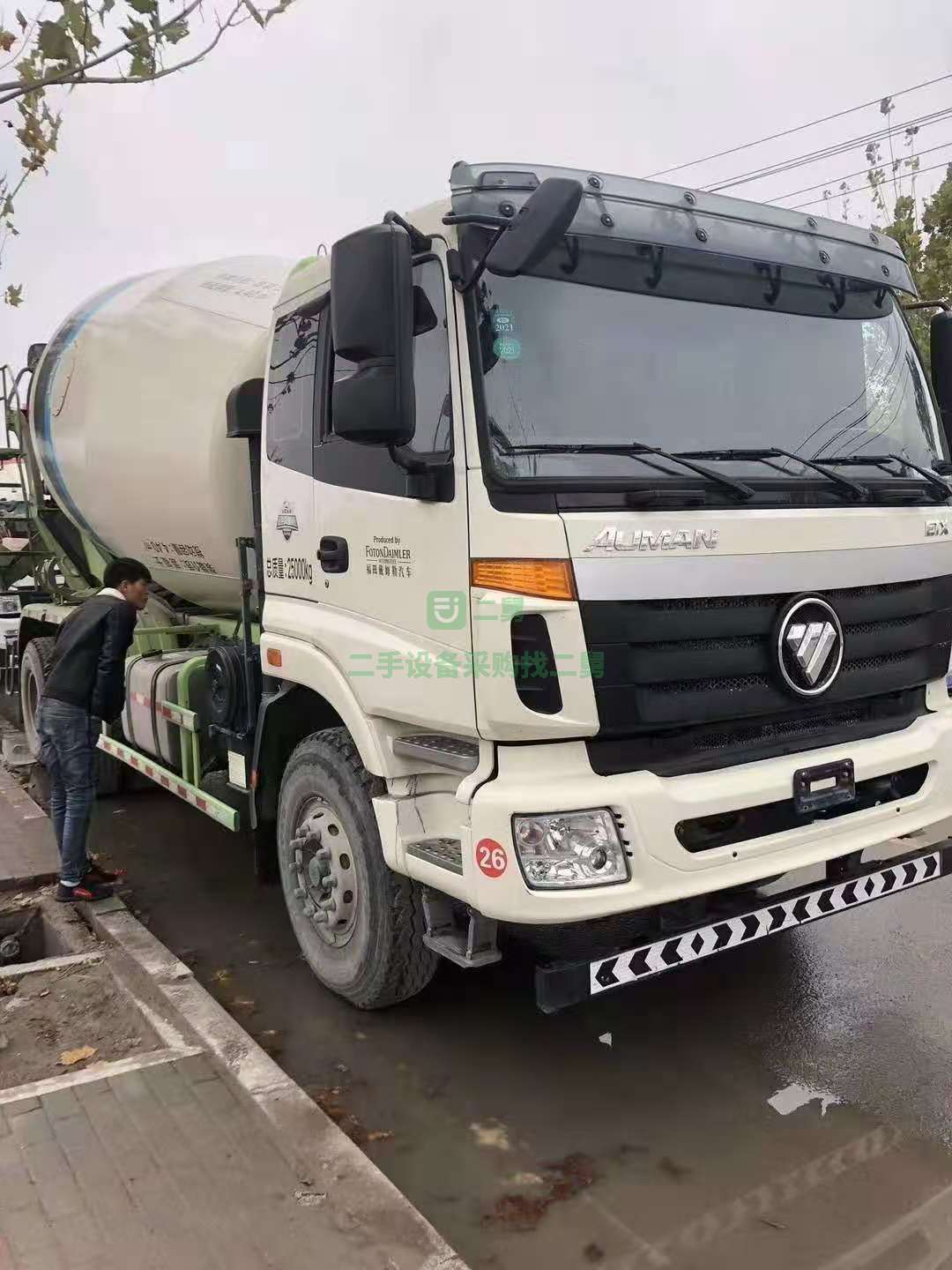 出售一臺精品19年國五排放歐曼L9雷薩重機攪拌車