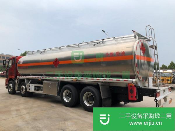 廣東出售二手解放前四后八鋁合金油罐車,可分期,包上戶
