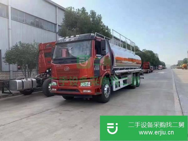 遼寧出售二手解放G6后八輪油罐車