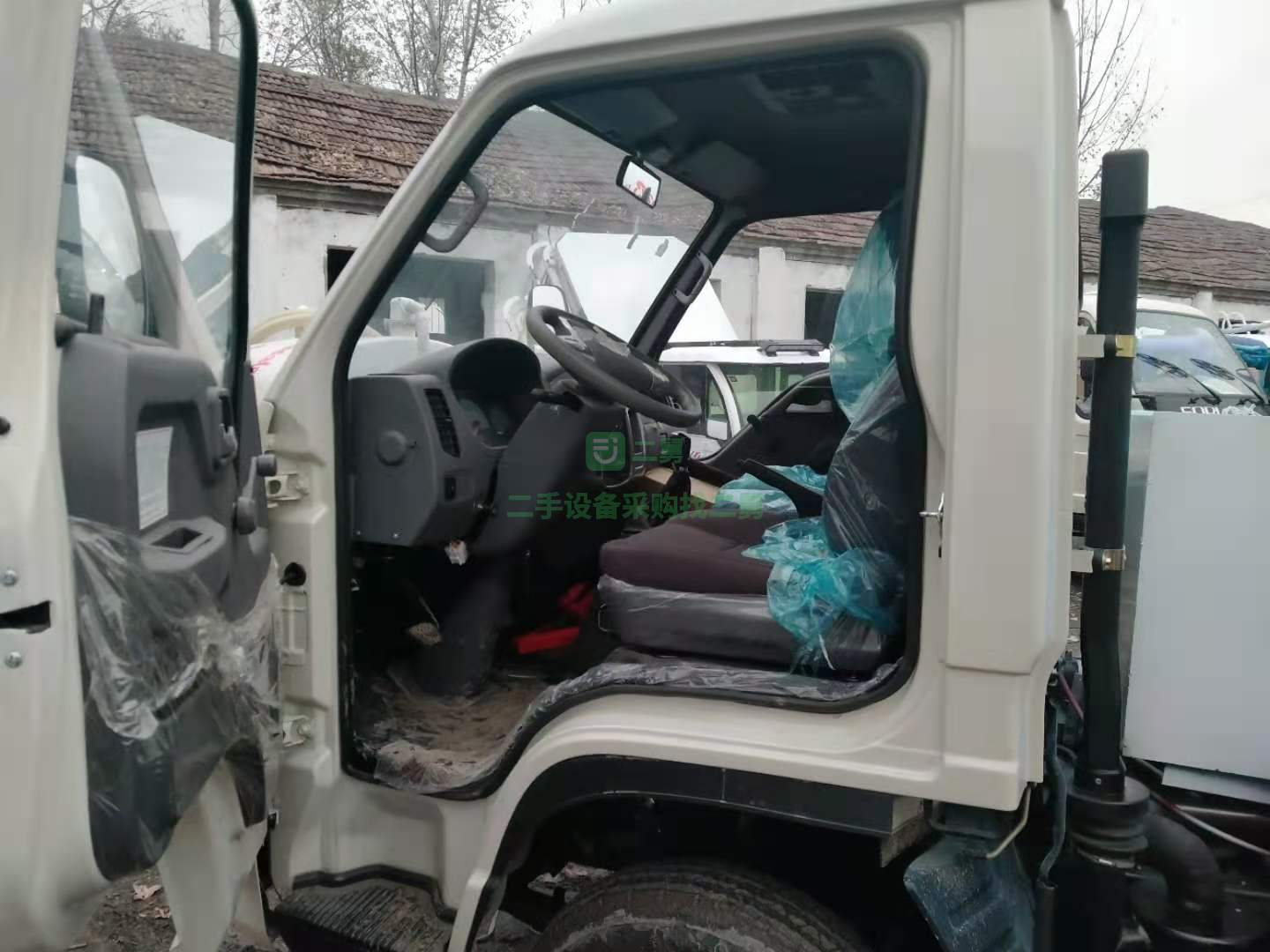 出售一臺(tái)福田卡三五方吸污車，全柴490發(fā)動(dòng)機(jī)