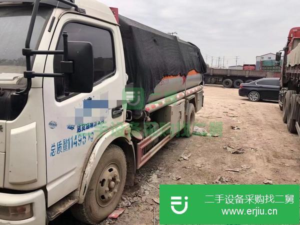 河南出售二手東風8噸油罐車玉柴發動機150馬力手續齊全