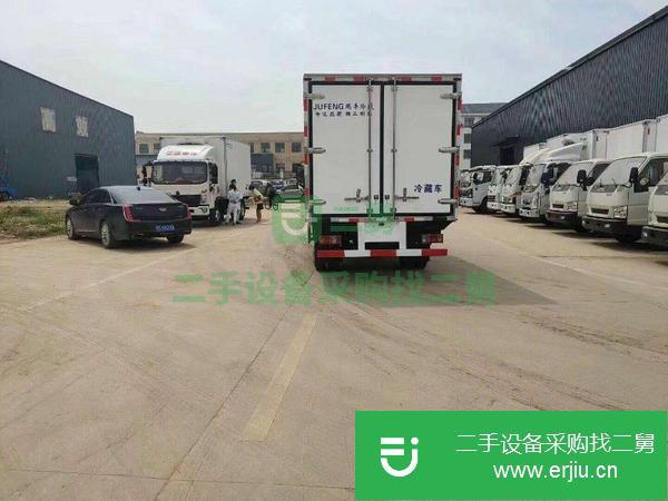 福建出售二手福田歐馬可國(guó)六箱長(zhǎng)6.8米冷藏車