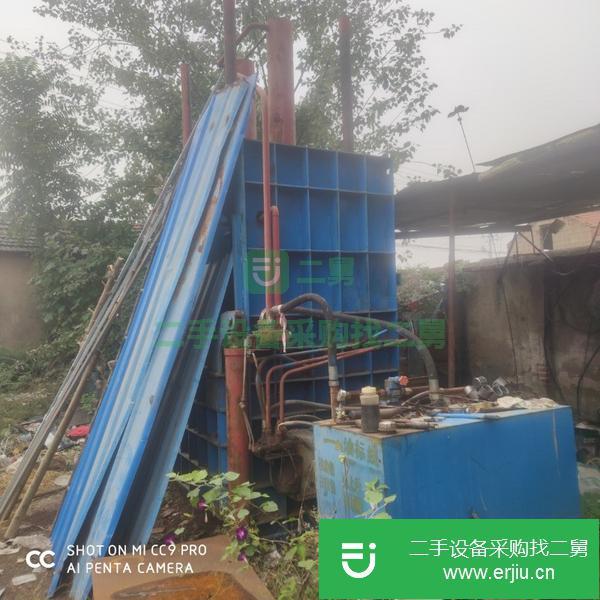 山東出售二手200噸立式廢鐵打包機(jī)