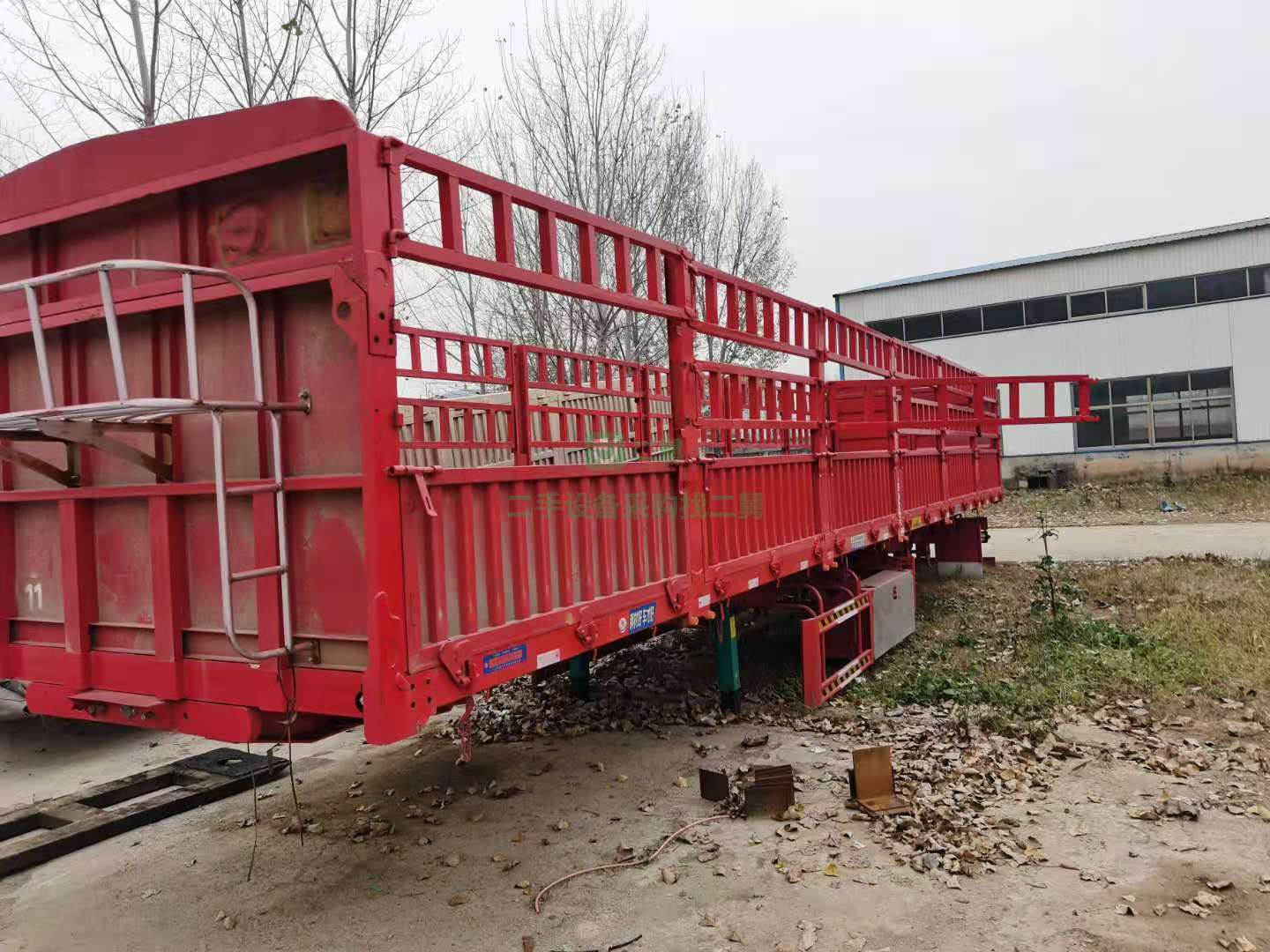 出售一臺11米1.5米一體側(cè)翻13噸廣東富華橋半掛車
