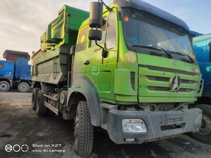 出售18年的北奔后八輪自卸車，375濰柴發(fā)動機，奔馳橋12速