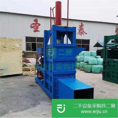 山東出售二手壓縮牧草打包機(jī)