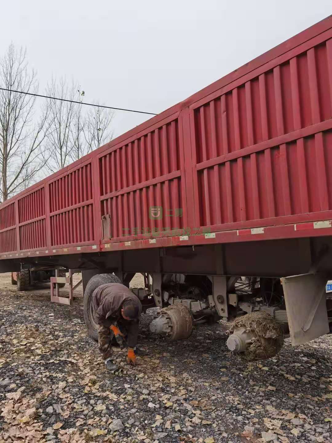 出售一臺11米1.5米一體側(cè)翻13噸廣東富華橋半掛車