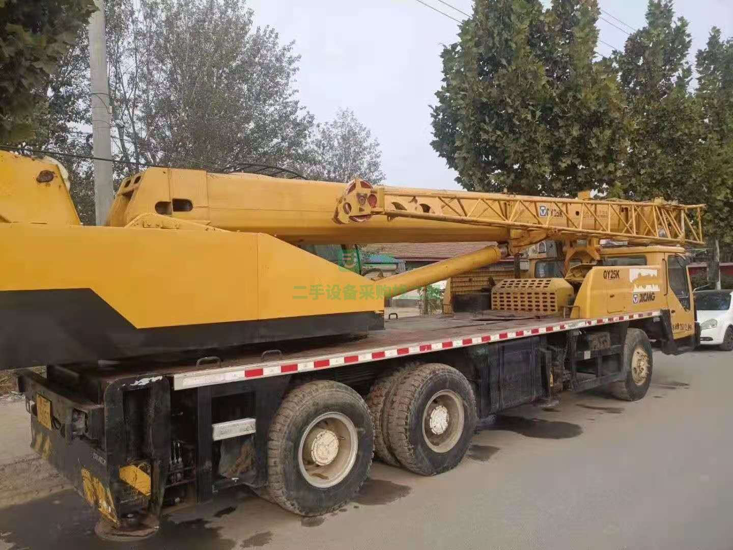 出售一臺10年徐工20G吊車，手續齊全，協議過戶